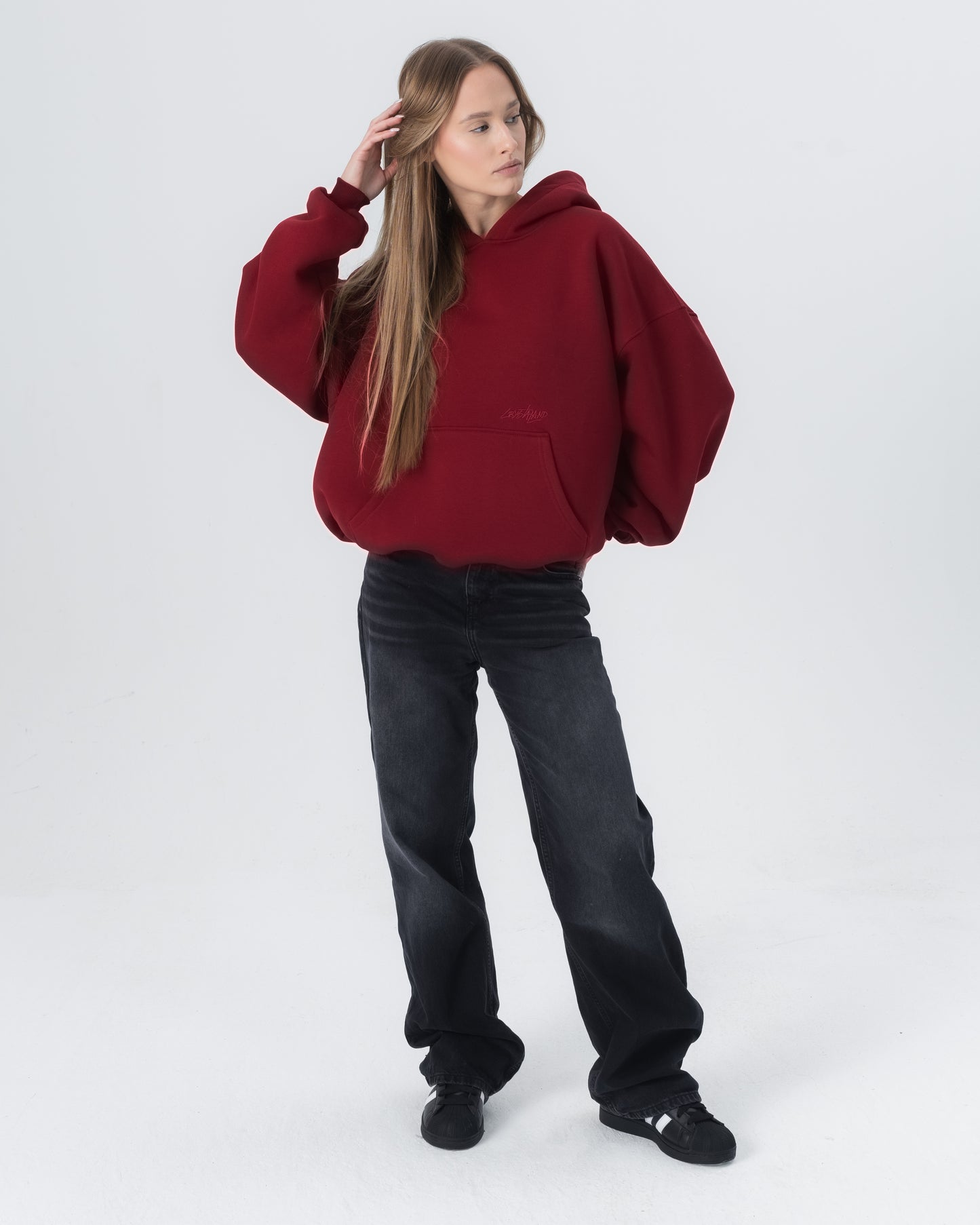 CRYSTALAND ESSENTIAL BURGUNDY HOODIE