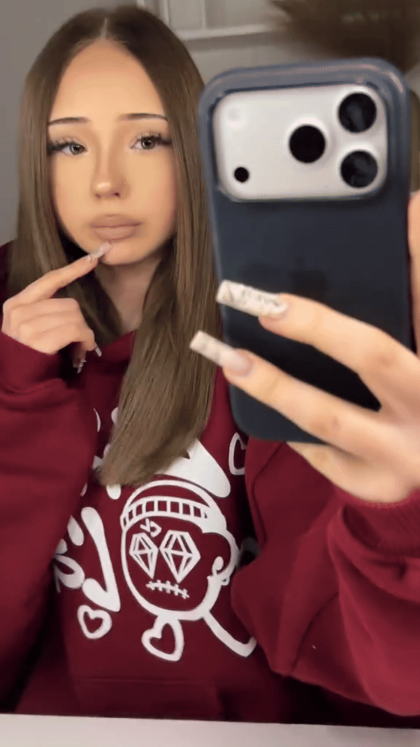 CRYSTALAND VALENTINE'S DAY BURGUNDY HOODIE