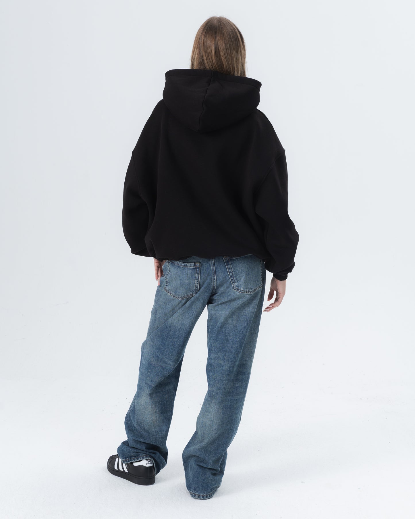 CRYSTALAND ESSENTIAL BLACK HOODIE