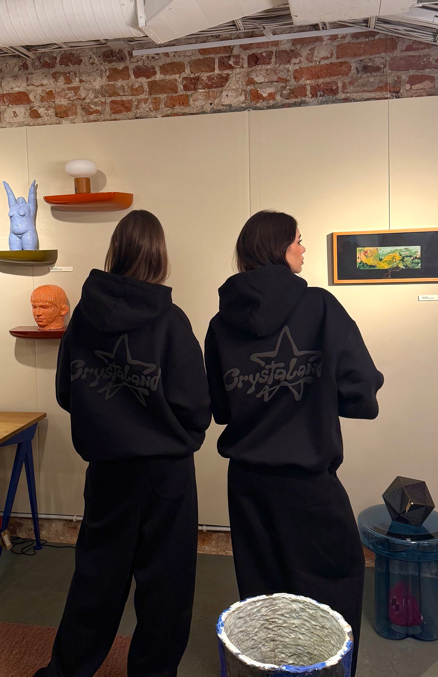 CRYSTALAND STAR PUFF PRINT BLACK HOODIE